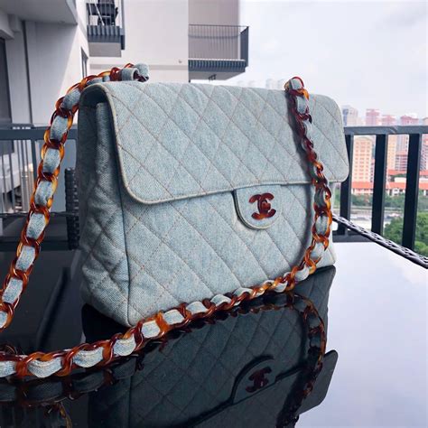 chanel vintage denim shoulderbag